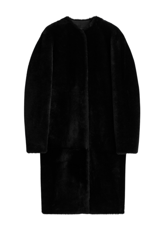 Totême Shearling Midi Coat Black - Coats - Scandinavian Minimalist Luxury at Luxury Shoes 