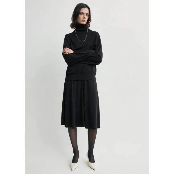 Totême Short Fluid Jersey Skirt Black - Skirts - Scandinavian Minimalist Luxury at Luxury Shoes 