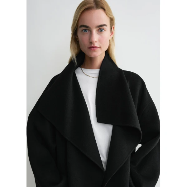Totême Signature Wool Cashmere Coat Black - Coats - Scandinavian Minimalist Luxury at Luxury Shoes 