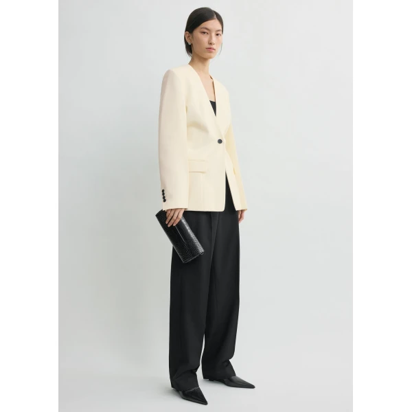 Totême Slouch Blazer Off-White - Jackets - Scandinavian Minimalist Luxury at Luxury Shoes 