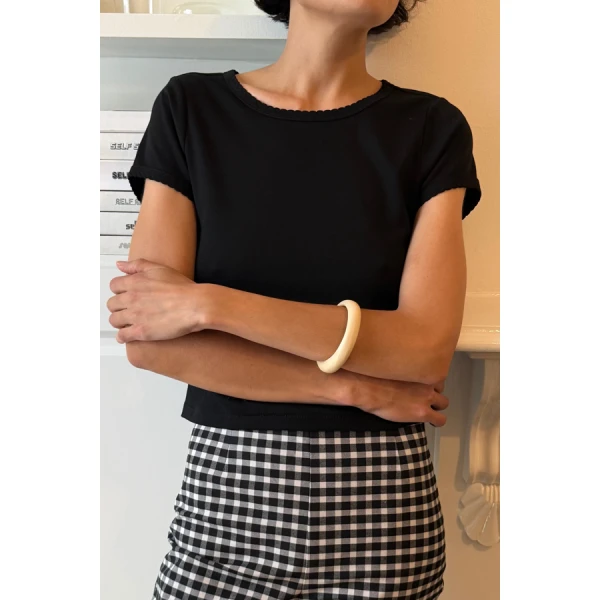 Posse Clover Tee – sustainable Tops in Black from Australian designer at Luxury Shoes .