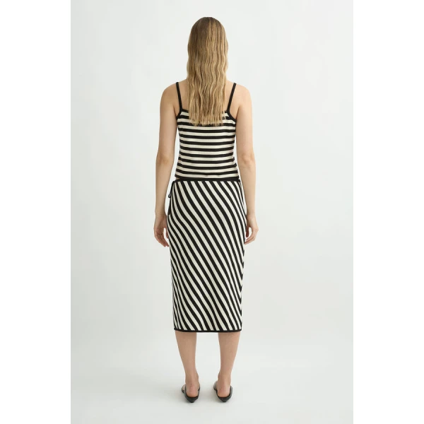 Posse Darcy Top – sustainable Tops in Black from Australian designer at Luxury Shoes .