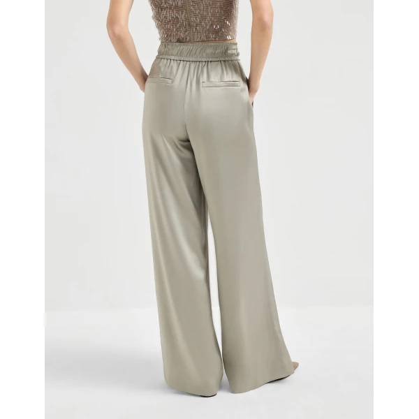 Brunello Cucinelli Track trousers in Olive, view 3
