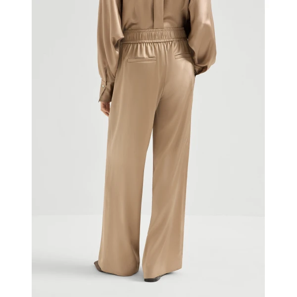 Brunello Cucinelli Track trousers in Chocolate, view 3