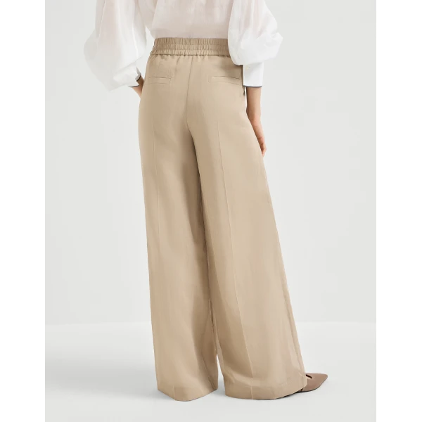 Brunello Cucinelli Loose Track trousers in Beige, view 3
