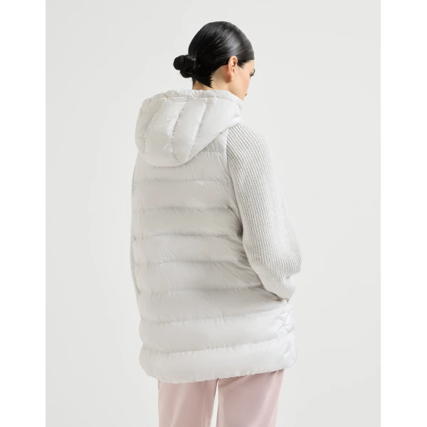 Brunello Cucinelli Nylon hooded down jacket in Light Grey, view 3