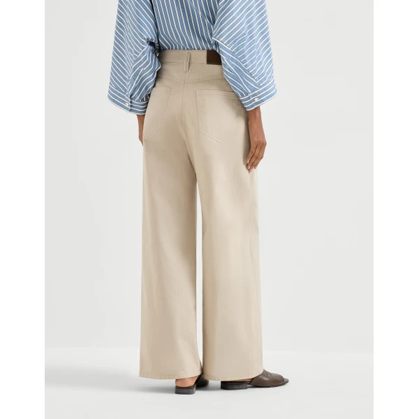 Brunello Cucinelli Loose Wrapped trousers in Sand, view 3