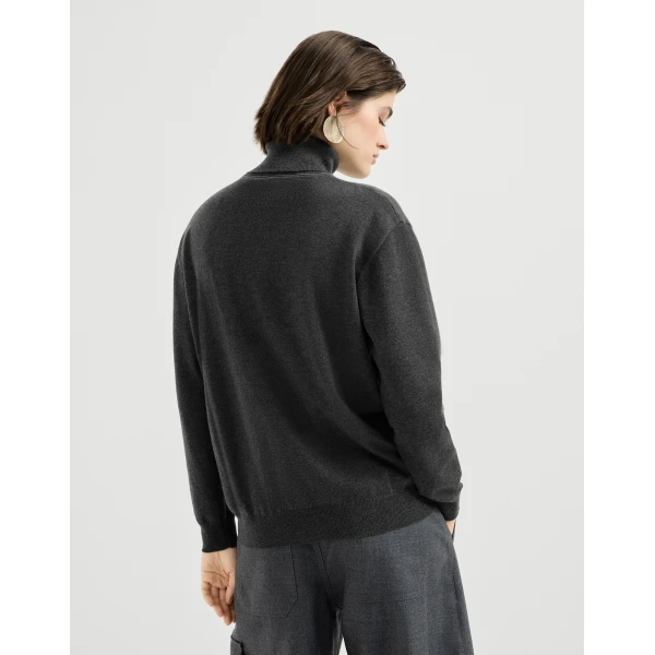 Brunello Cucinelli Cashmere turtleneck sweater in Lignite Grey, view 3