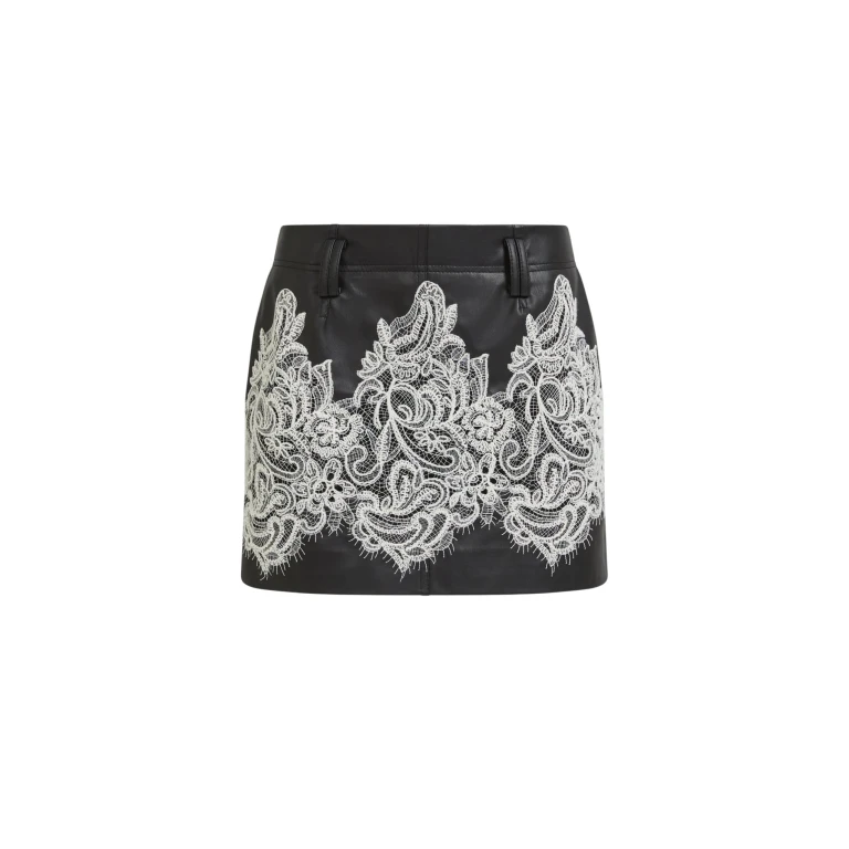 Aje Black