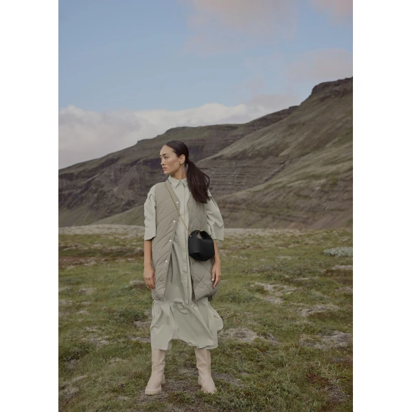 Polene Béri in Black Chain Bag, view 5