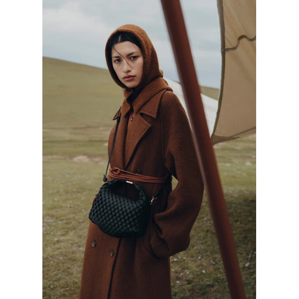 Polene Béri in Onda Black Bag, view 2