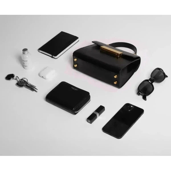 Ateliers Auguste Mini Capucine in Black, view 4