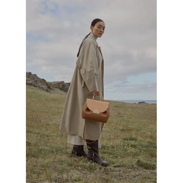 Polene Numéro Un in Camel Bag, view 2