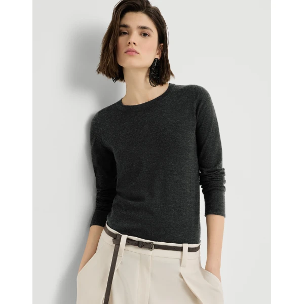Brunello Cucinelli Cashmere and silk lightweight sweater in Anthracite, view 5