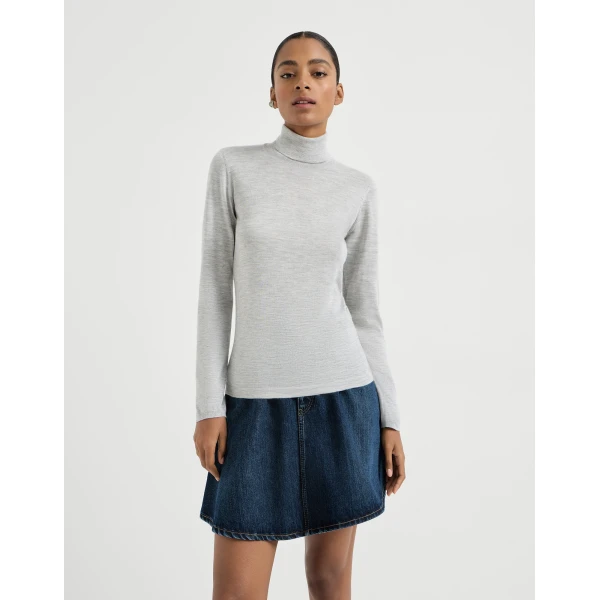 Brunello Cucinelli Cashmere and silk sweater in Light Grey, view 2