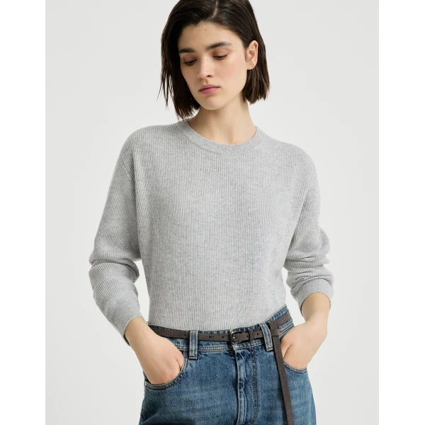 Brunello Cucinelli English rib cashmere sweater in Light Grey, view 5