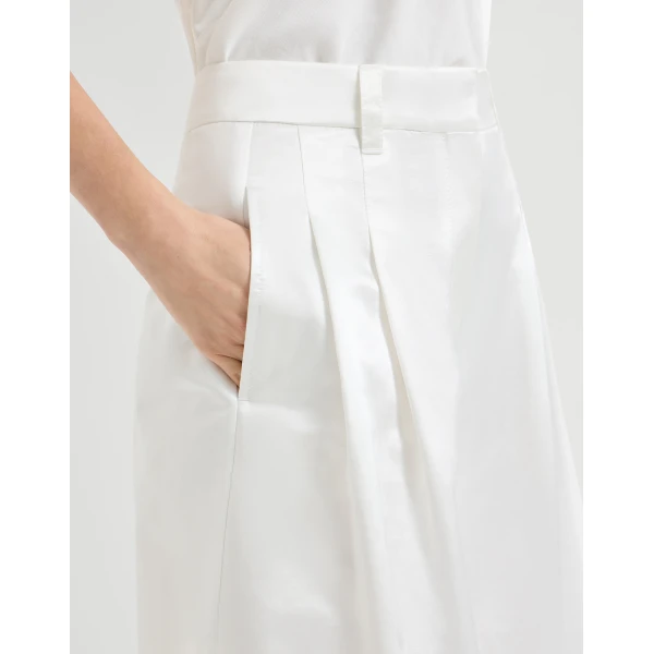 Brunello Cucinelli Loose Pleated trousers in White, view 4