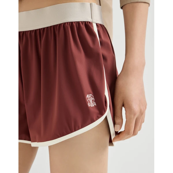 Brunello Cucinelli Shorts with logo in Bordeaux, view 4