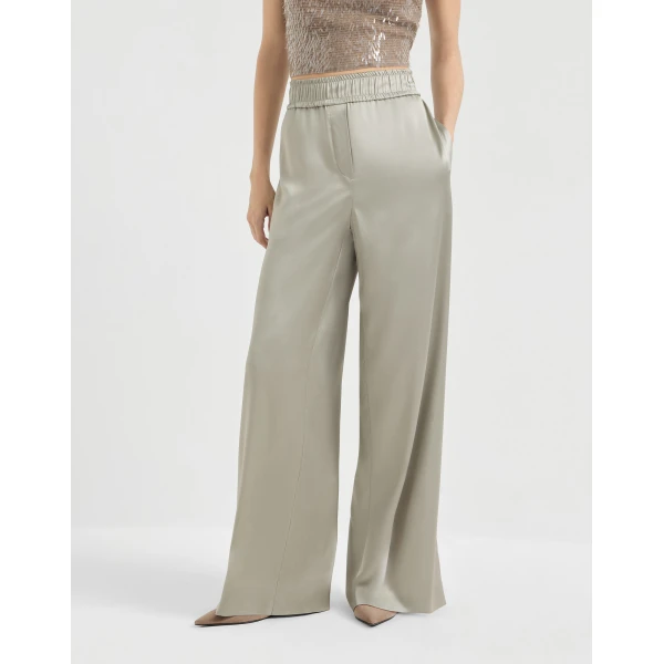 Brunello Cucinelli Track trousers in Olive, view 2