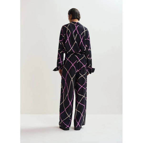 Essentiel Antwerp Black, pink and beige check print wide-leg pants, view 5