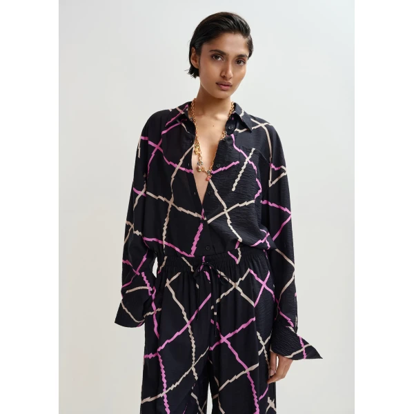 Essentiel Antwerp Black, pink and beige oversized check shirt, view 2