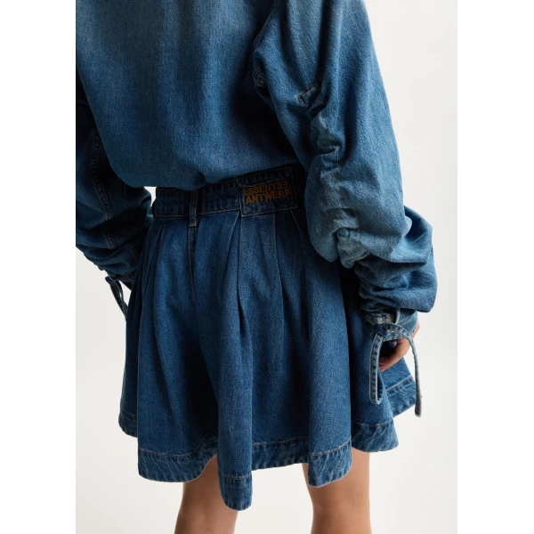 Essentiel Antwerp Blue pleated denim shorts in organic cotton, view 6