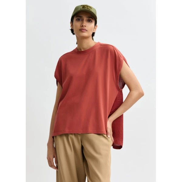 Essentiel Antwerp Burned orange cap-sleeve organic cotton T-shirt Top, view 4