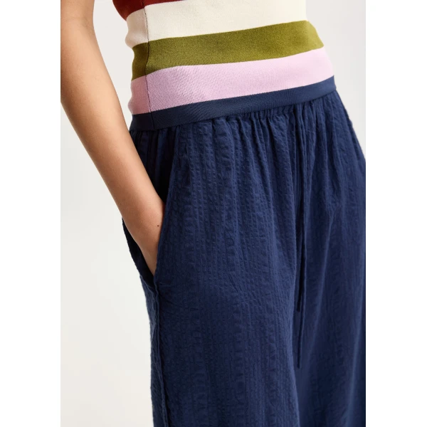 Essentiel Antwerp Dark blue wide-leg pants with contrast stitching, view 5