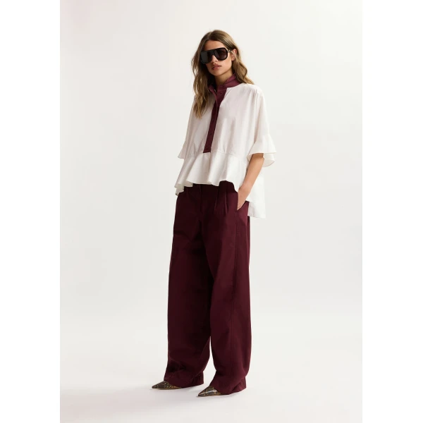 Essentiel Antwerp Dark red tapered cotton pants with twisted seams, view 3