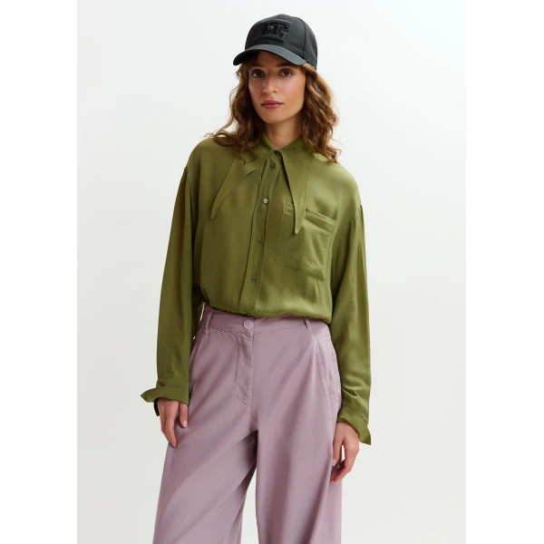 Essentiel Antwerp Khaki oversized tie-collar shirt, view 3