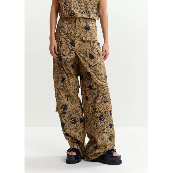 Essentiel Antwerp Light brown and black cotton-blend flap cargo pants, view 4