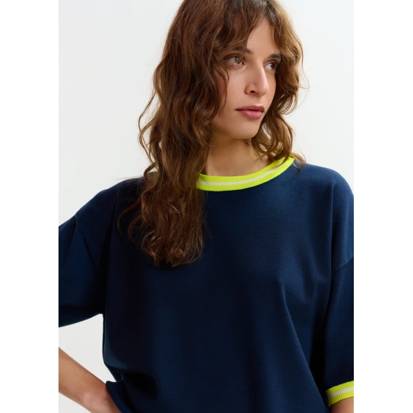 Essentiel Antwerp Navy slightly cropped knit T-shirt with bright yellow contrasting trim, view 3