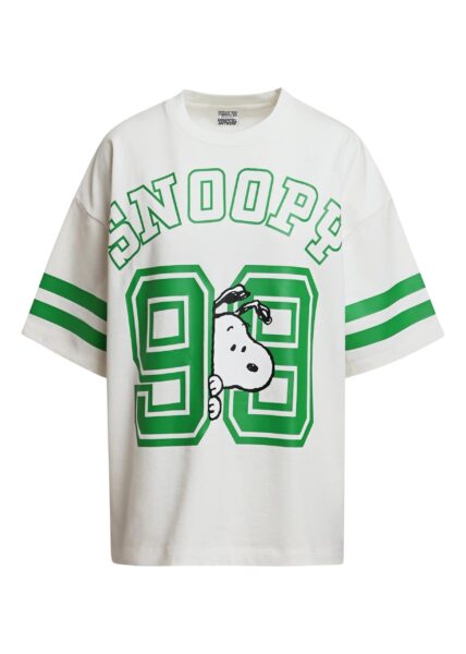 Off-white T-shirt with Peanuts™ Snoopy print and green text