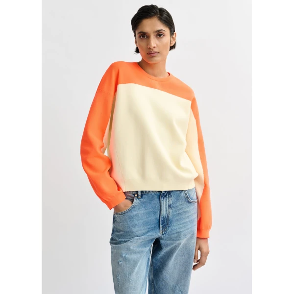 Essentiel Antwerp Off-white and orange two-tone sweater, view 2