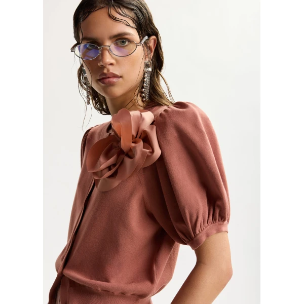 Essentiel Antwerp Terracotta fine knit cardigan with oversized flower brooch, view 4