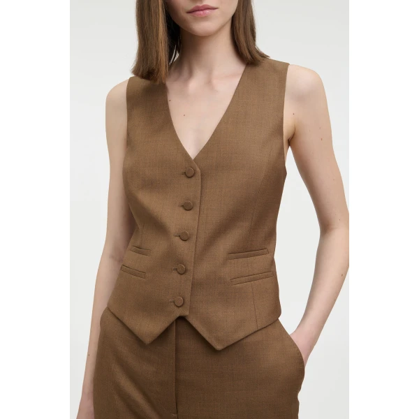 Gabriela Hearst Coleridge Vest in Chestnut Wool Silk, view 5