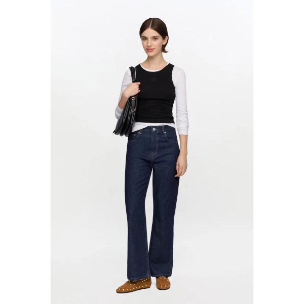 Ganni Betzy Cropped Jeans in Dark Rinse Denim, view 2