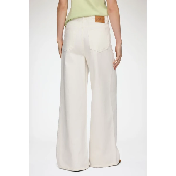 Ganni Lari Straight Jeans in White Denim, view 4
