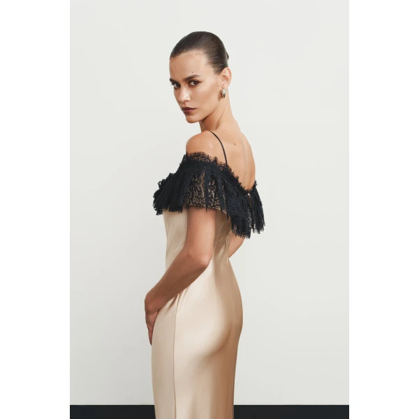 Rasario Satin and lace maxi dress with a flower in Black, view 3