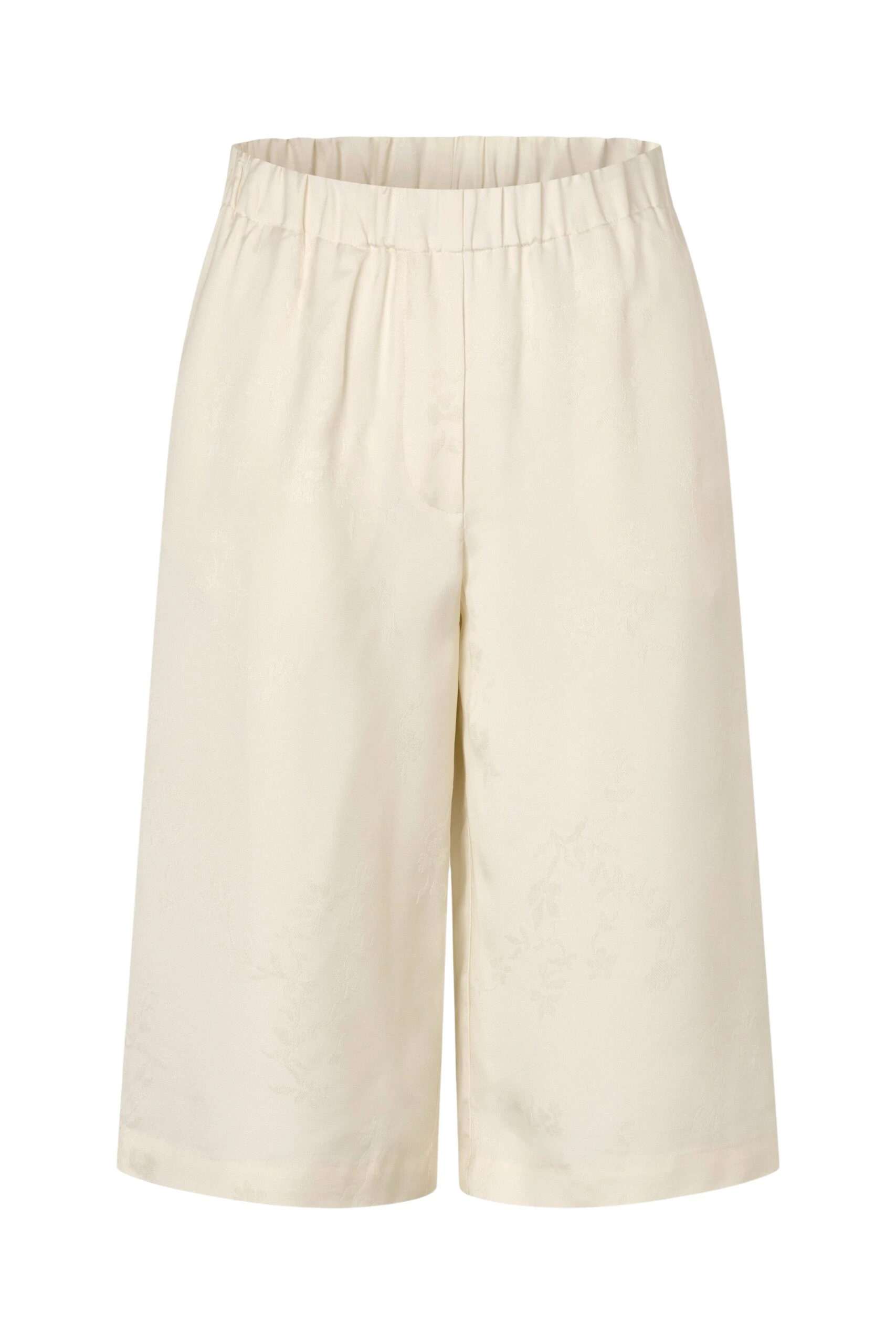 Stine-Goya-Fluid-Bermuda-in-Sakura-Blossom-scaled16361_nobg Stine Goya Fluid Bermuda in Sakura Blossom Shorts