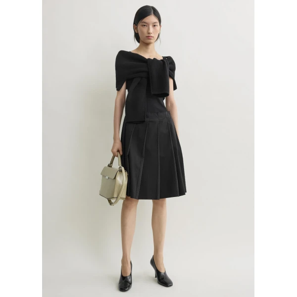 Toteme Beaded pleat skirt in Black, view 2