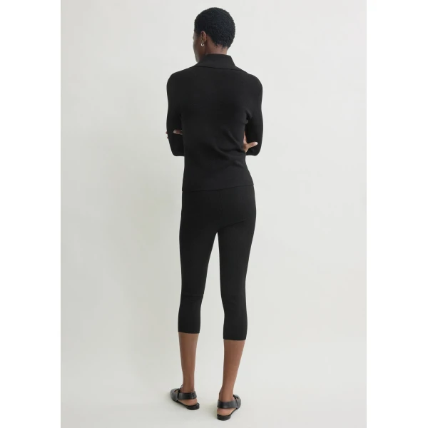 Toteme Capri knit leggings in Black, view 4