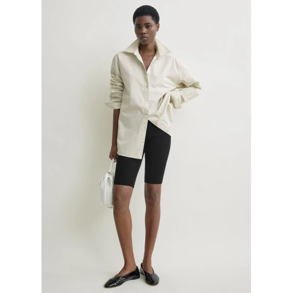 Toteme Capri knit shorts in Black, view 3