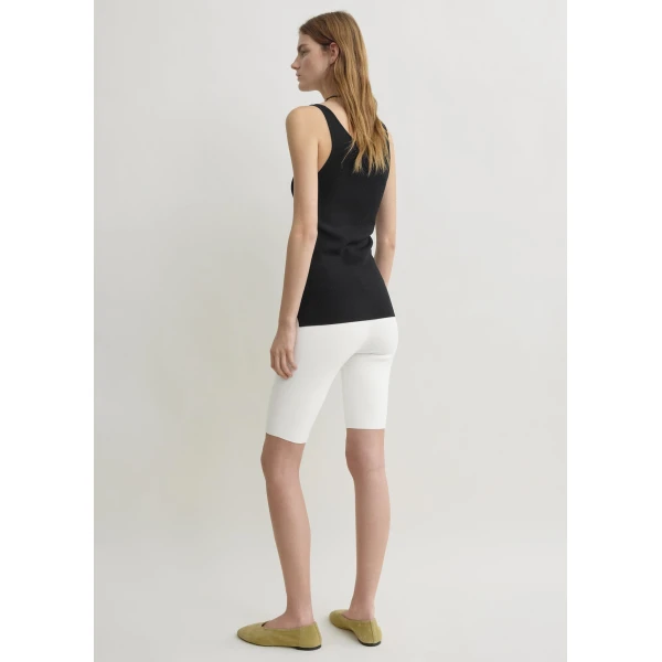 Toteme Capri knit shorts in Off-white, view 4