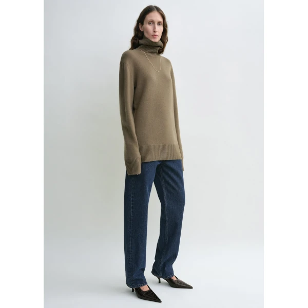 Toteme Cashmere turtleneck in Hazel Knit, view 2