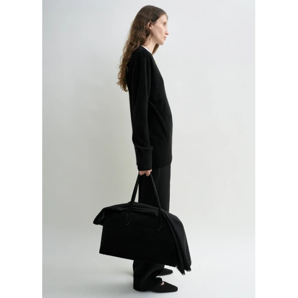Toteme Cashmere v-neck knit in Black, view 3