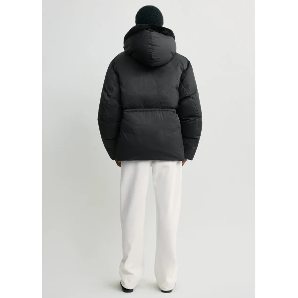 Toteme Cinched puffer jacket in Black, view 3