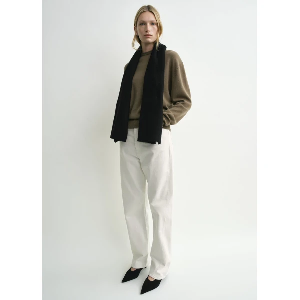 Toteme Classic cashmere crew knit in Hazel, view 3
