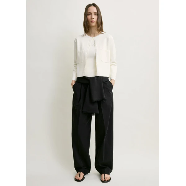 Toteme Classic compact knit cardigan in White, view 2