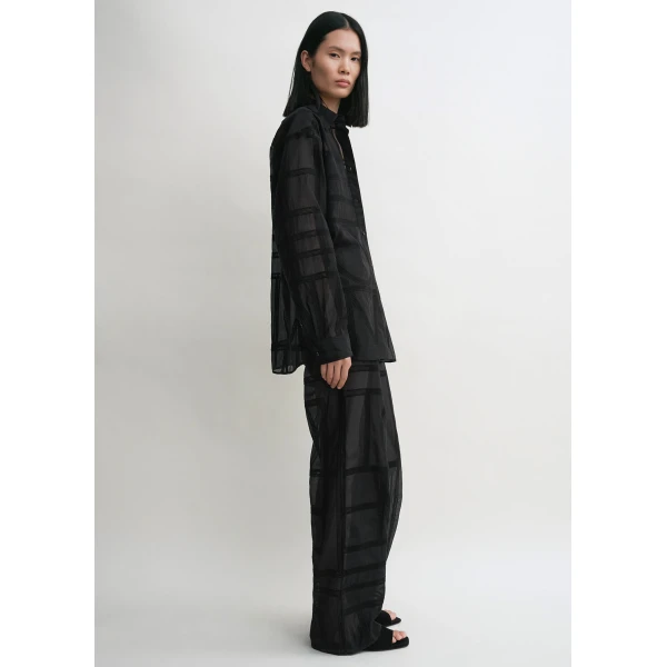 Toteme Classic crochet shirt in Black, view 4